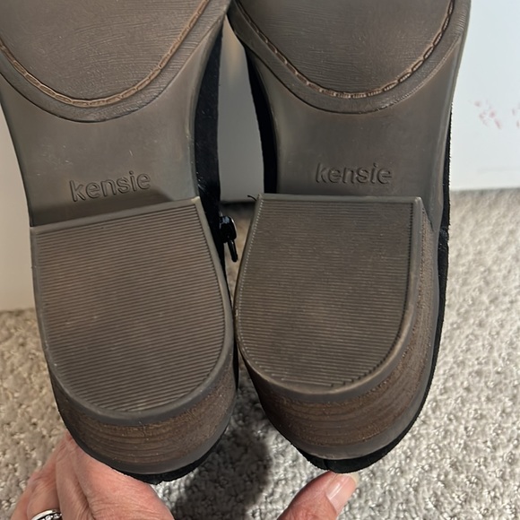 Kenzie Black Suede zip up booties ankle boots - Picture 6 of 8